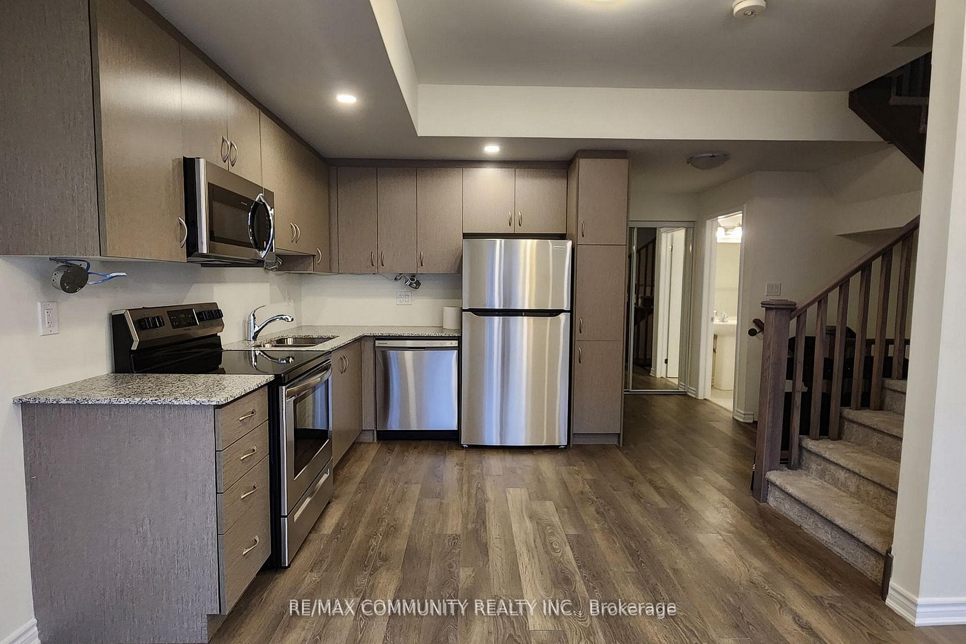 2789 Eglinton Avenue Unit 418 photo 1