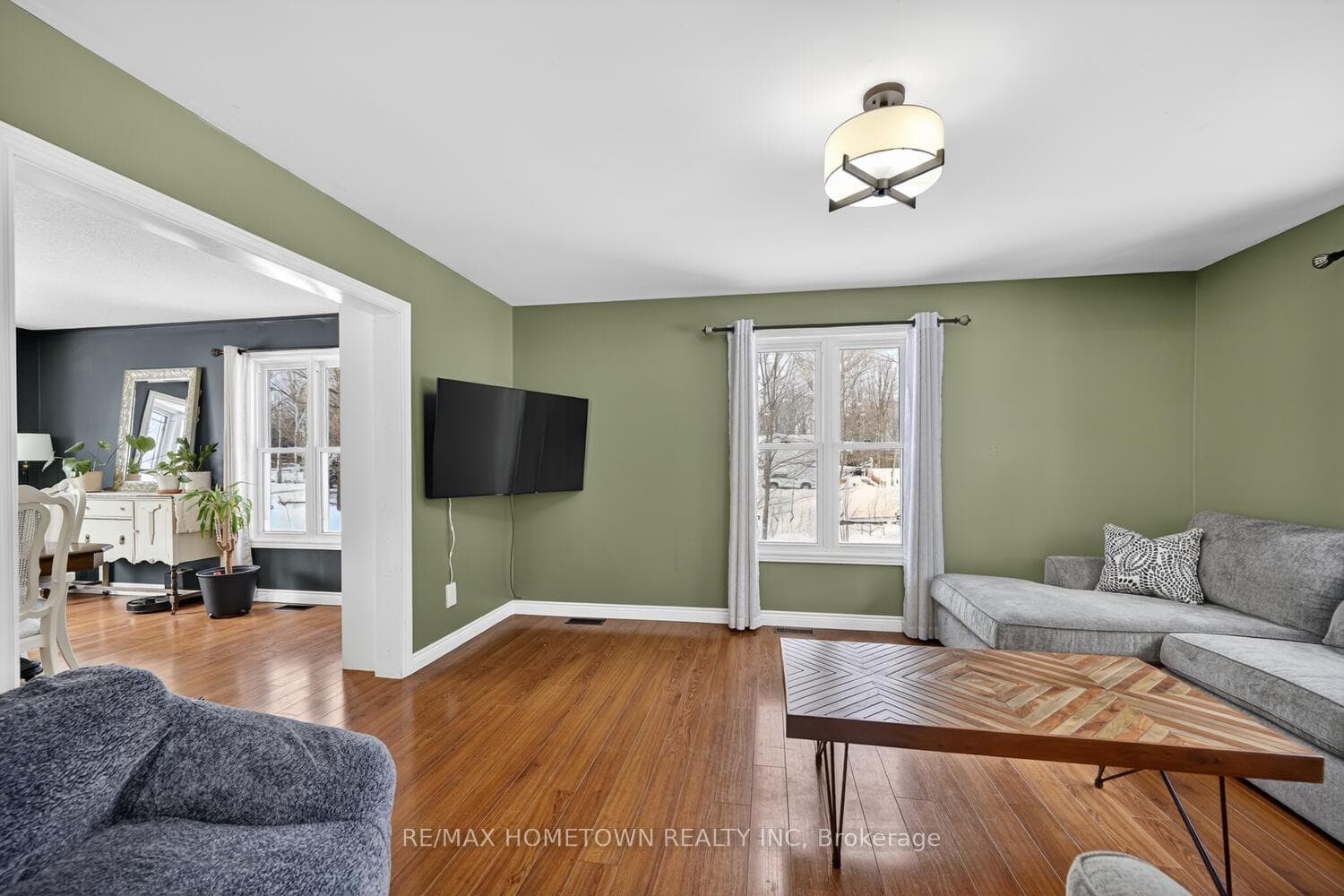 5475 Dejong Road photo 9