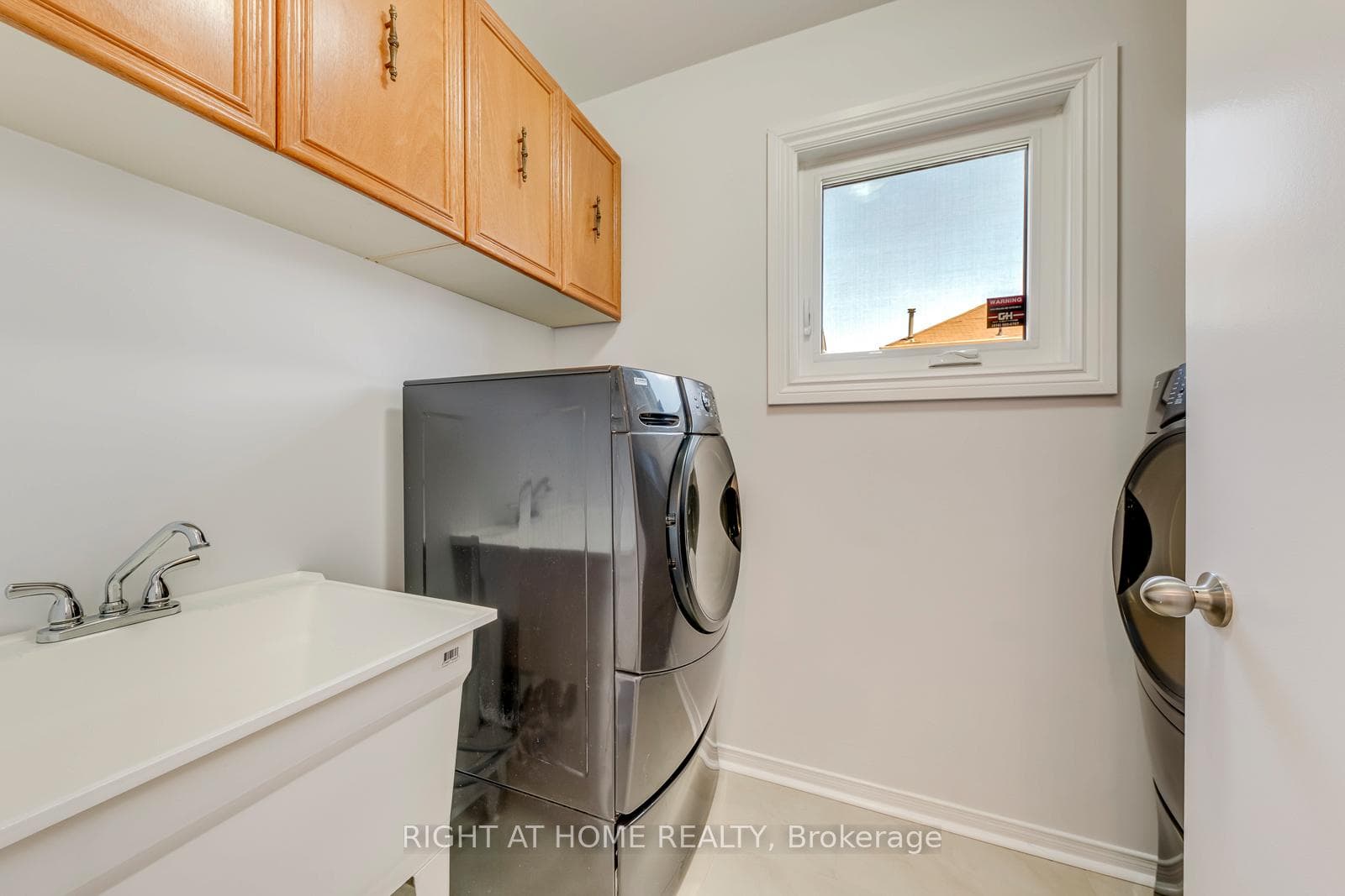 17 Nickel Crescent photo 19