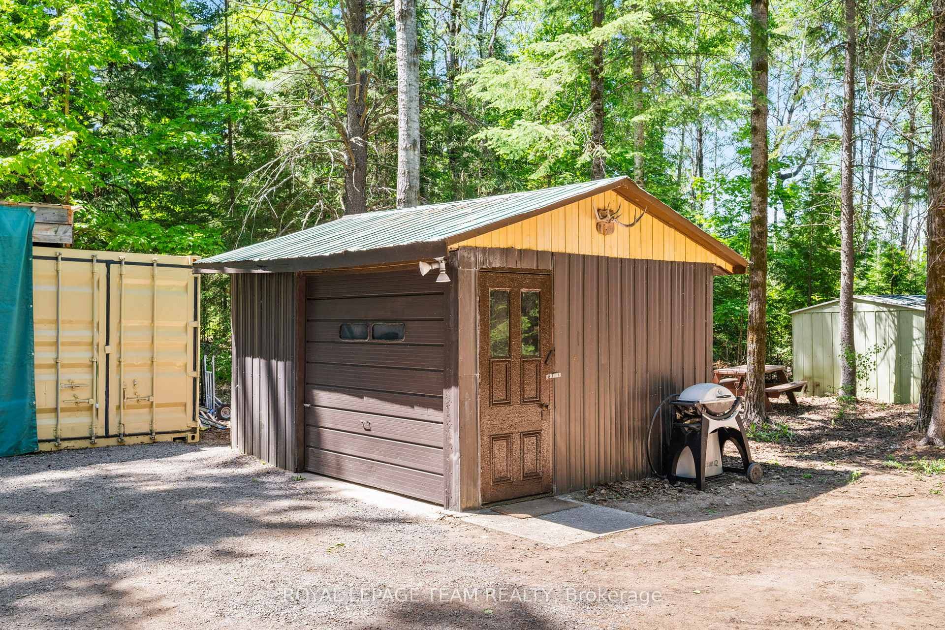 611 Burnstown Road photo 31