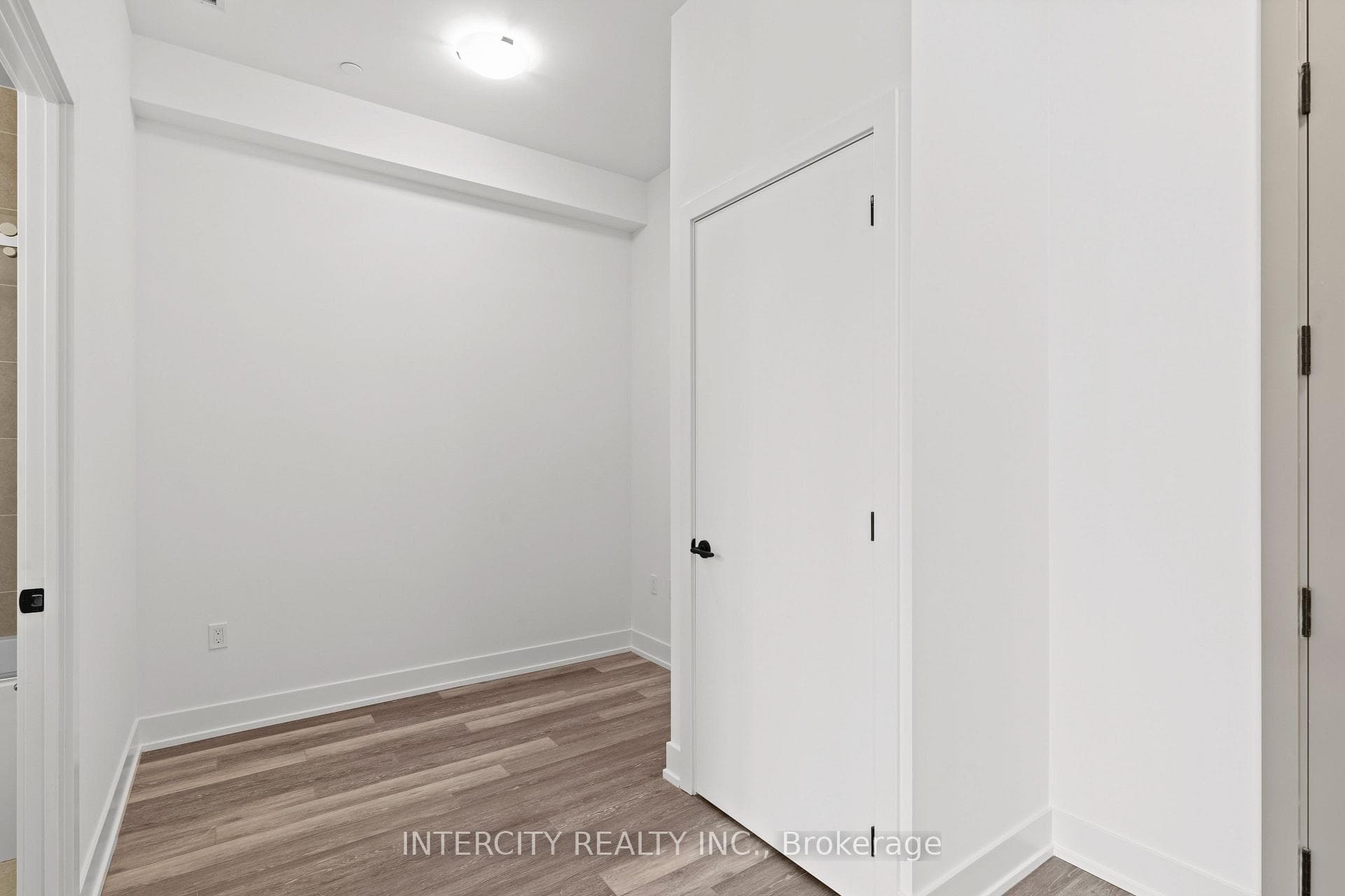 2075 King Road Unit 120 photo 10