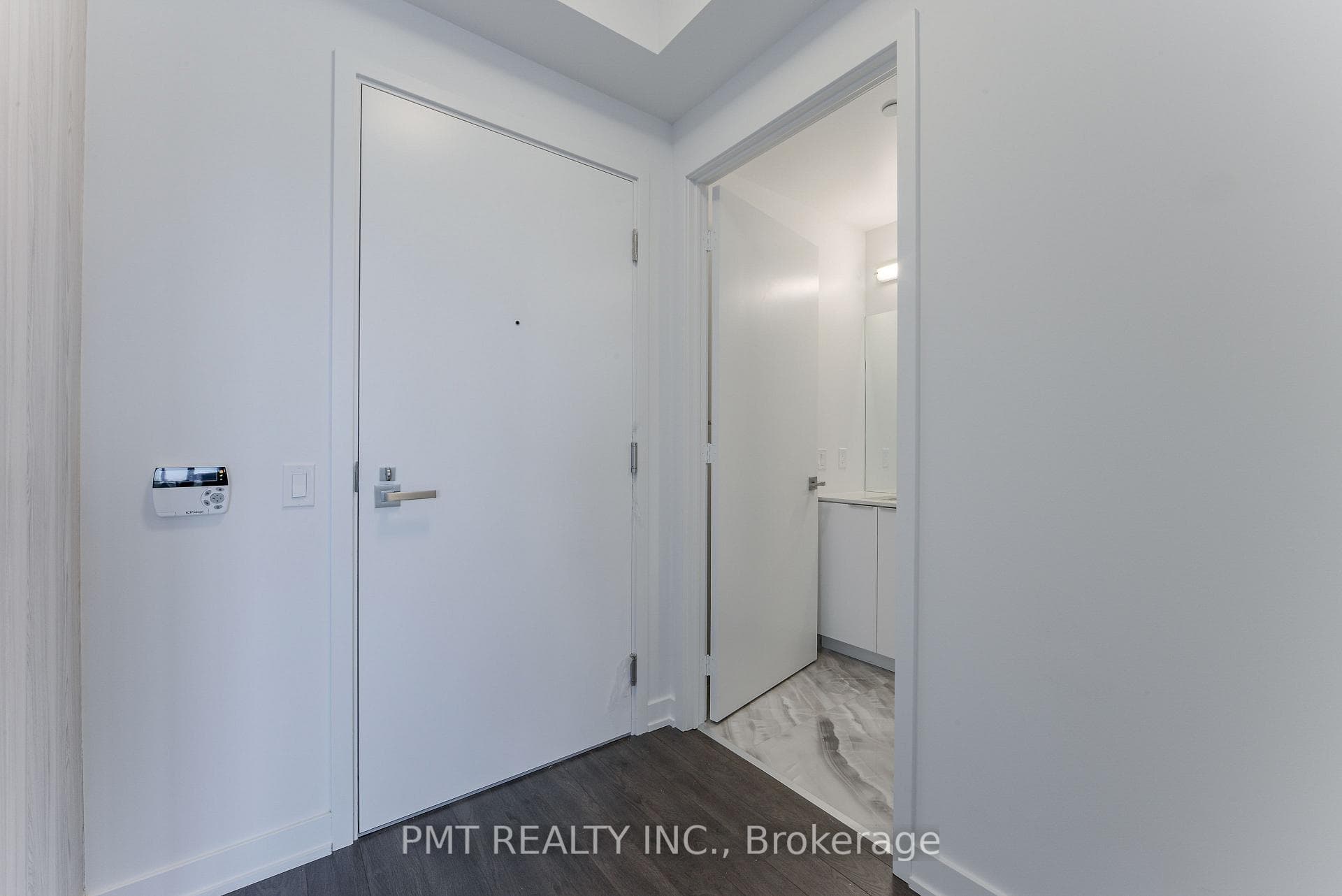 30 Ordnance Street Unit 807 photo 17