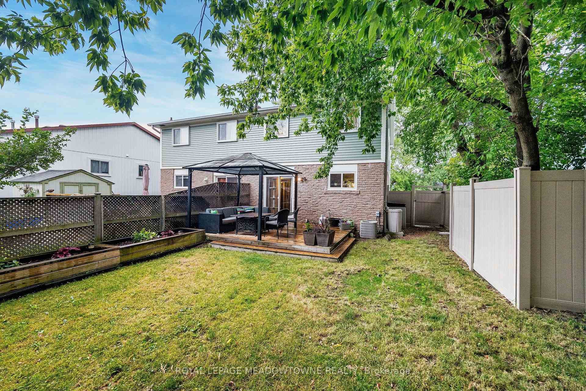 37 Salisbury Circle photo 44
