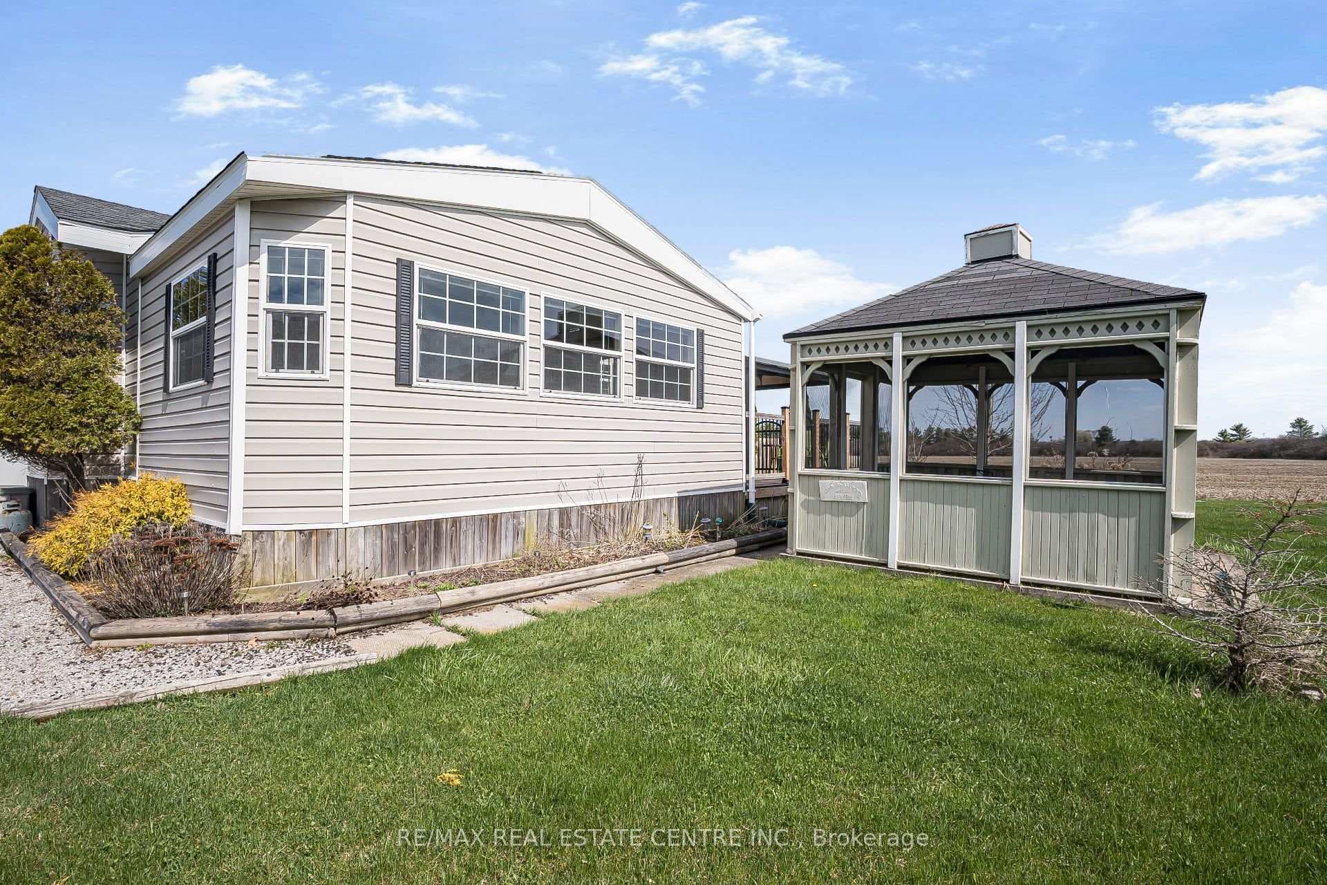 659 PORT MAITLAND Road Unit 38L photo 35