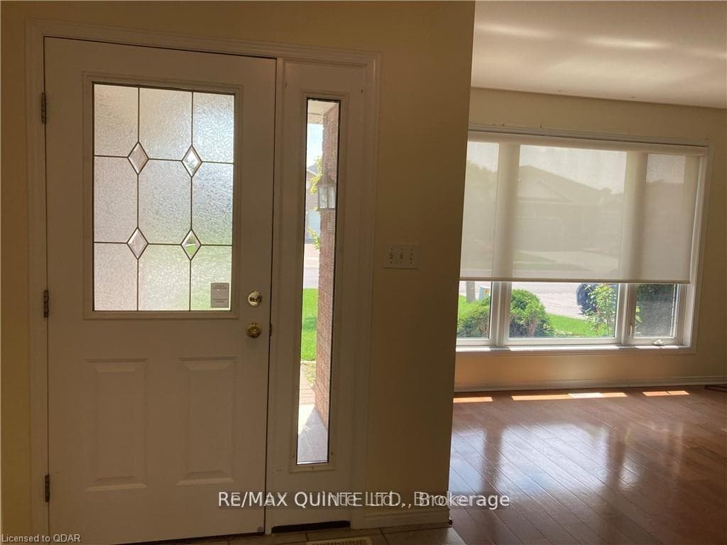 32 Hickory Grove photo 2