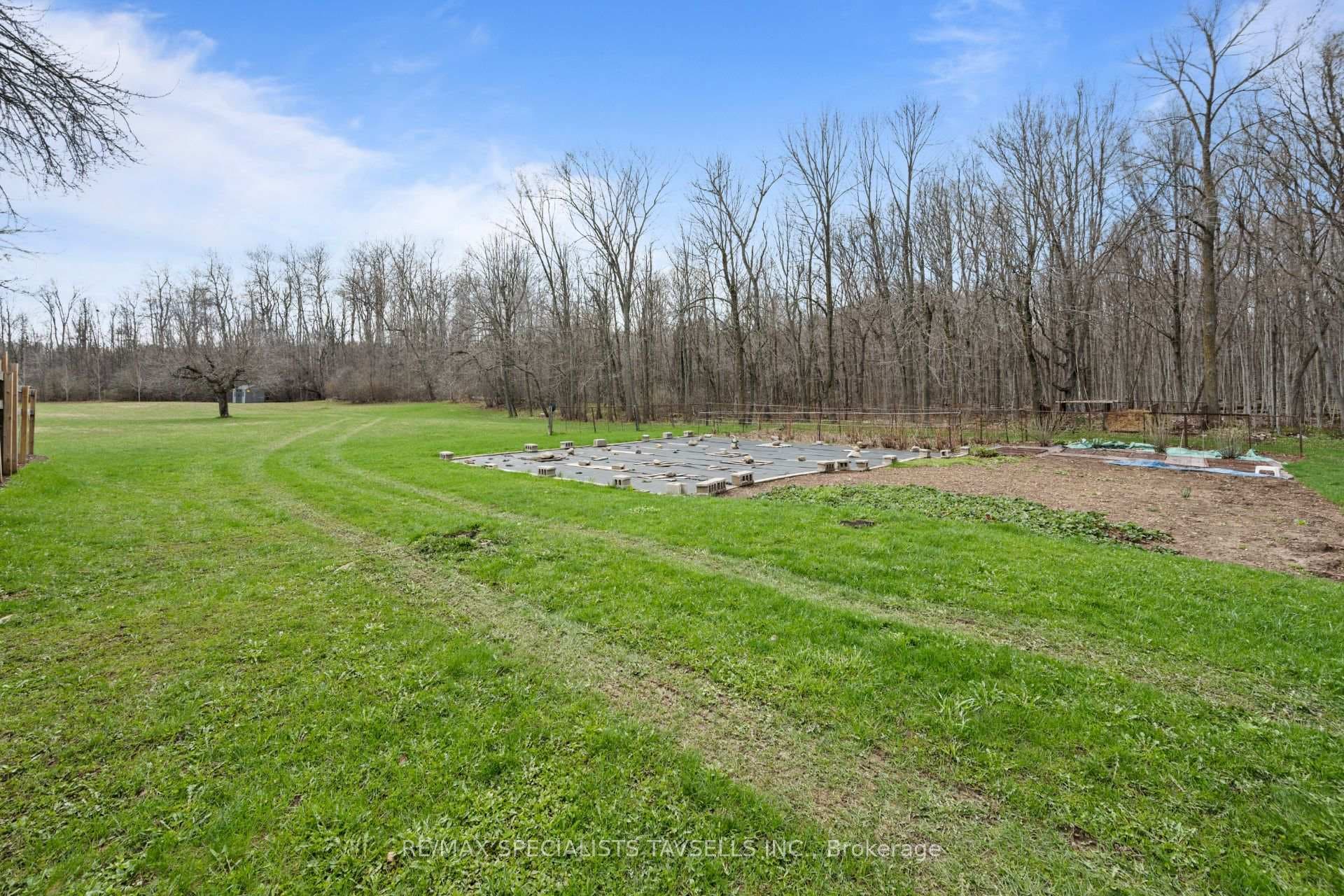 690 Olde Base Line Road photo 44
