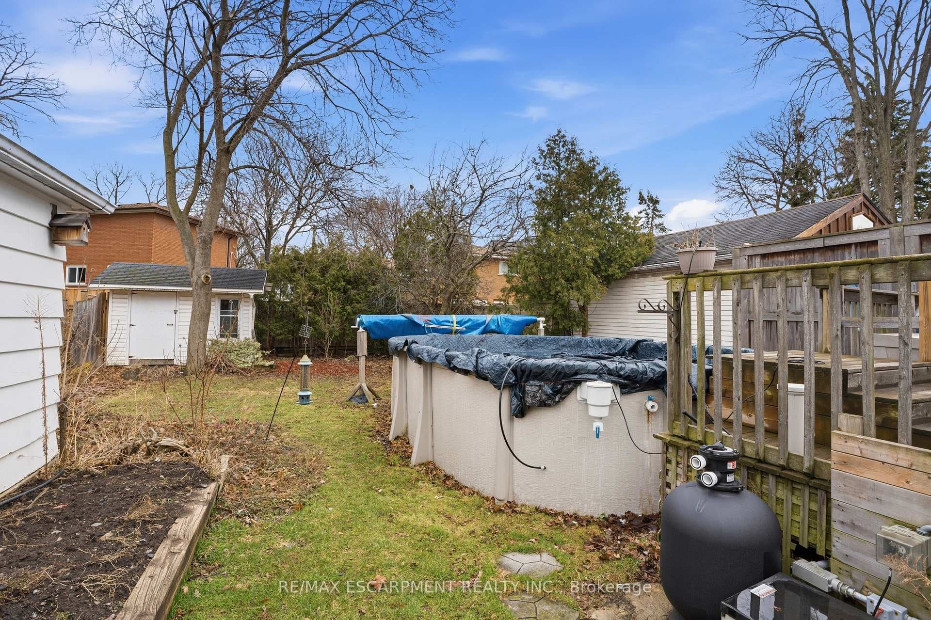 77 Arcade Crescent photo 38