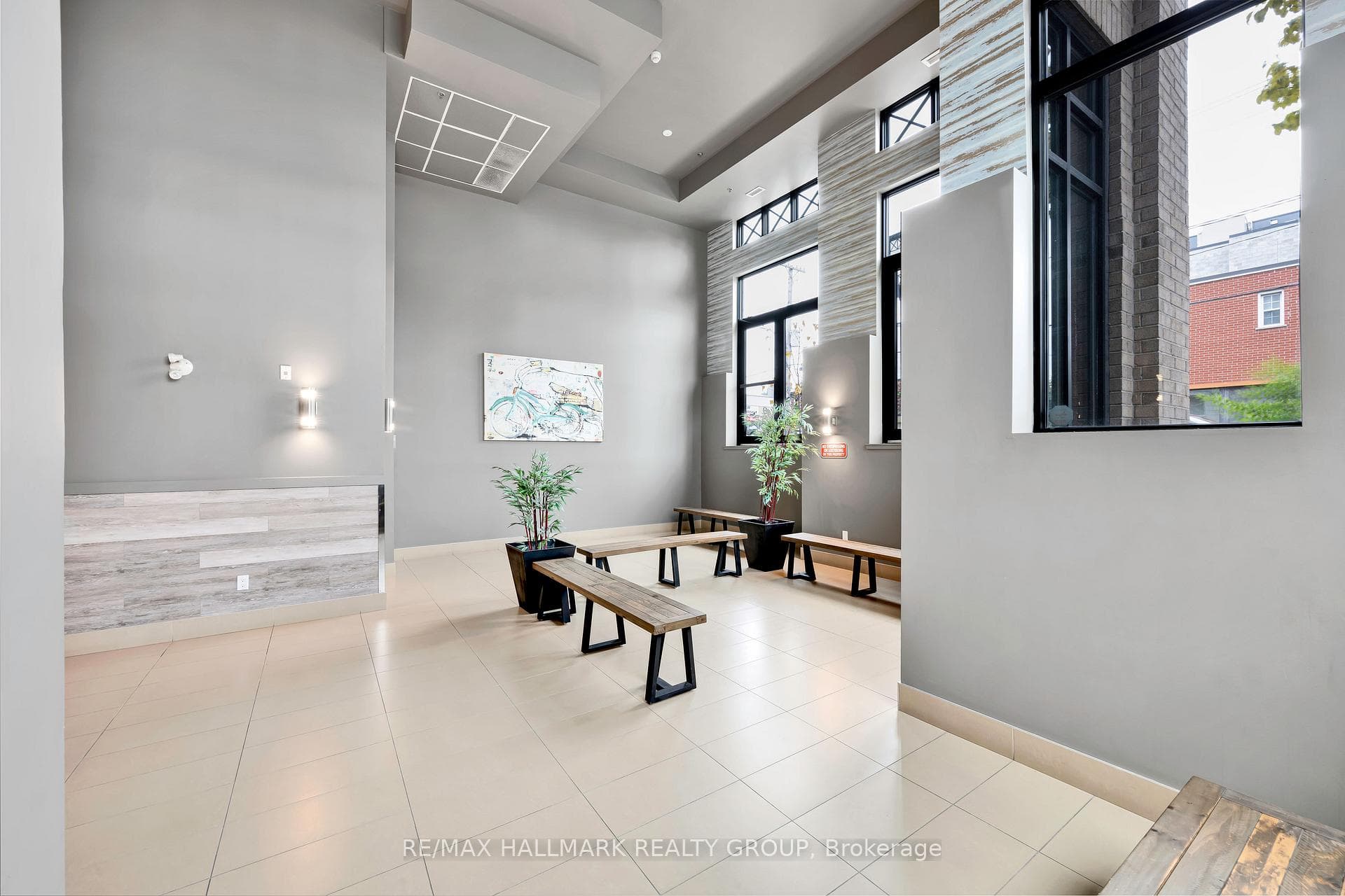 429 Kent Street Unit 114 photo 4