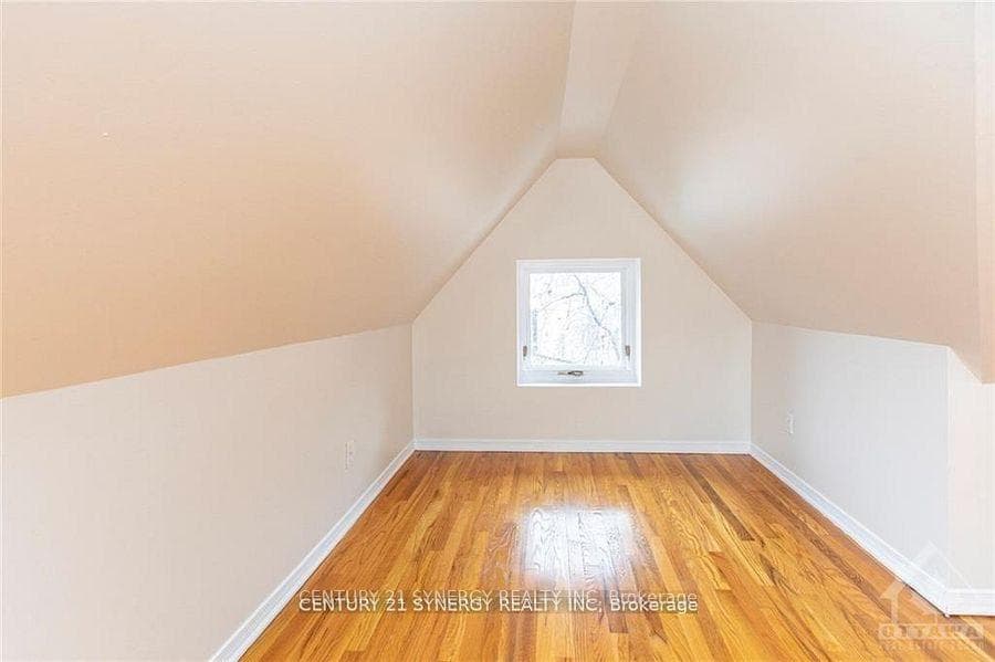 450 Maclaren Street Unit 10 photo 17