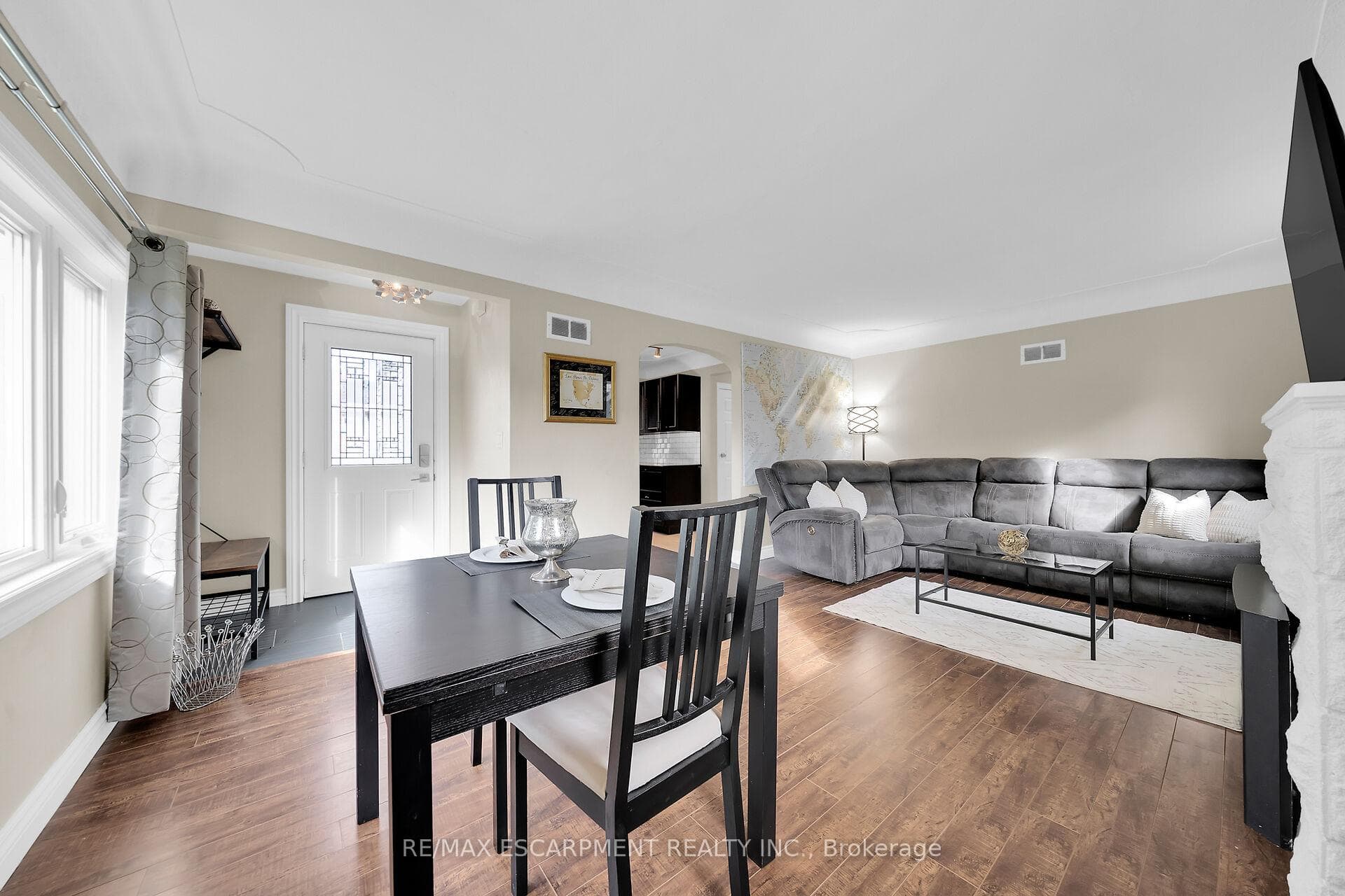 350 Pottruff Road photo 6