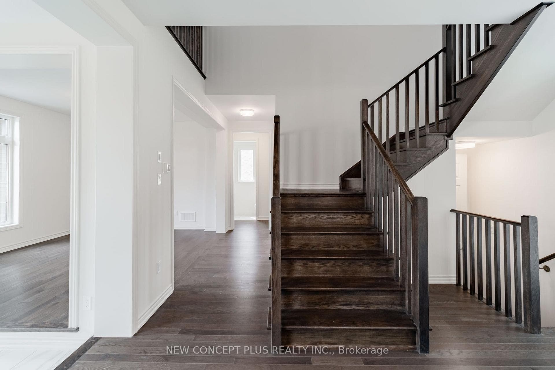 22 Twinleaf Crescent photo 7