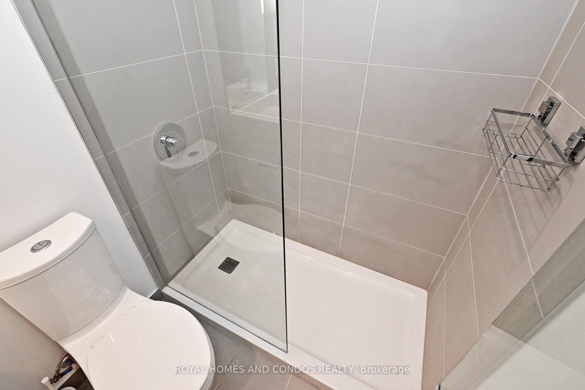 33 Helendale Avenue Unit 913 photo 44