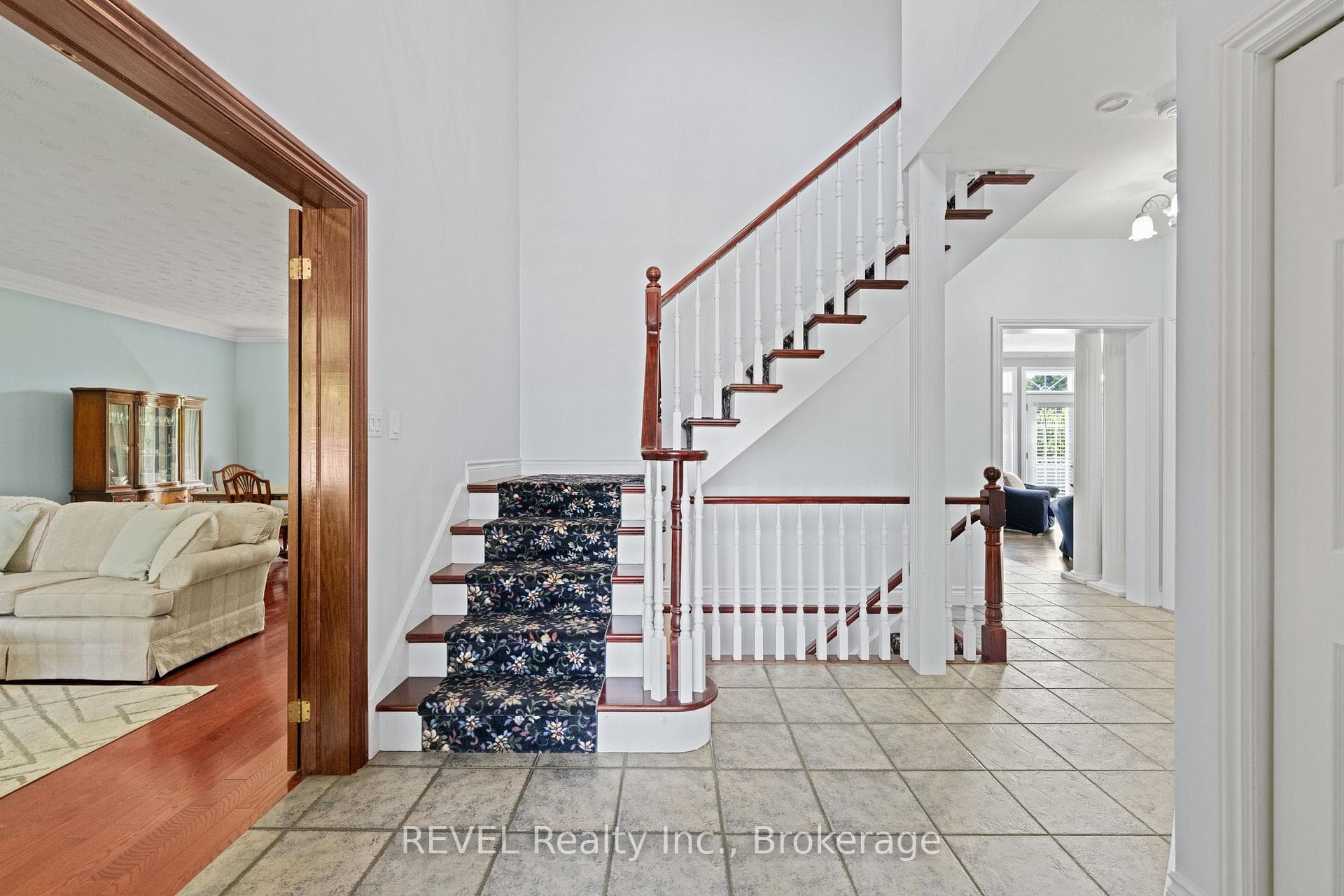8055 Mount Carmel Boulevard photo 6