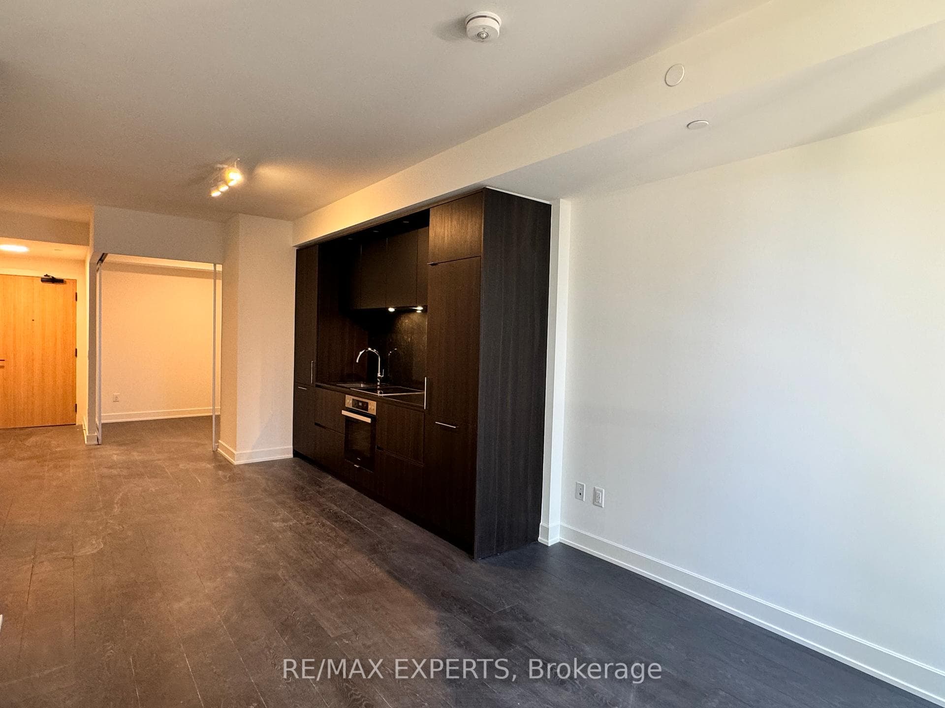 15 Mercer Street Unit 716 photo 10