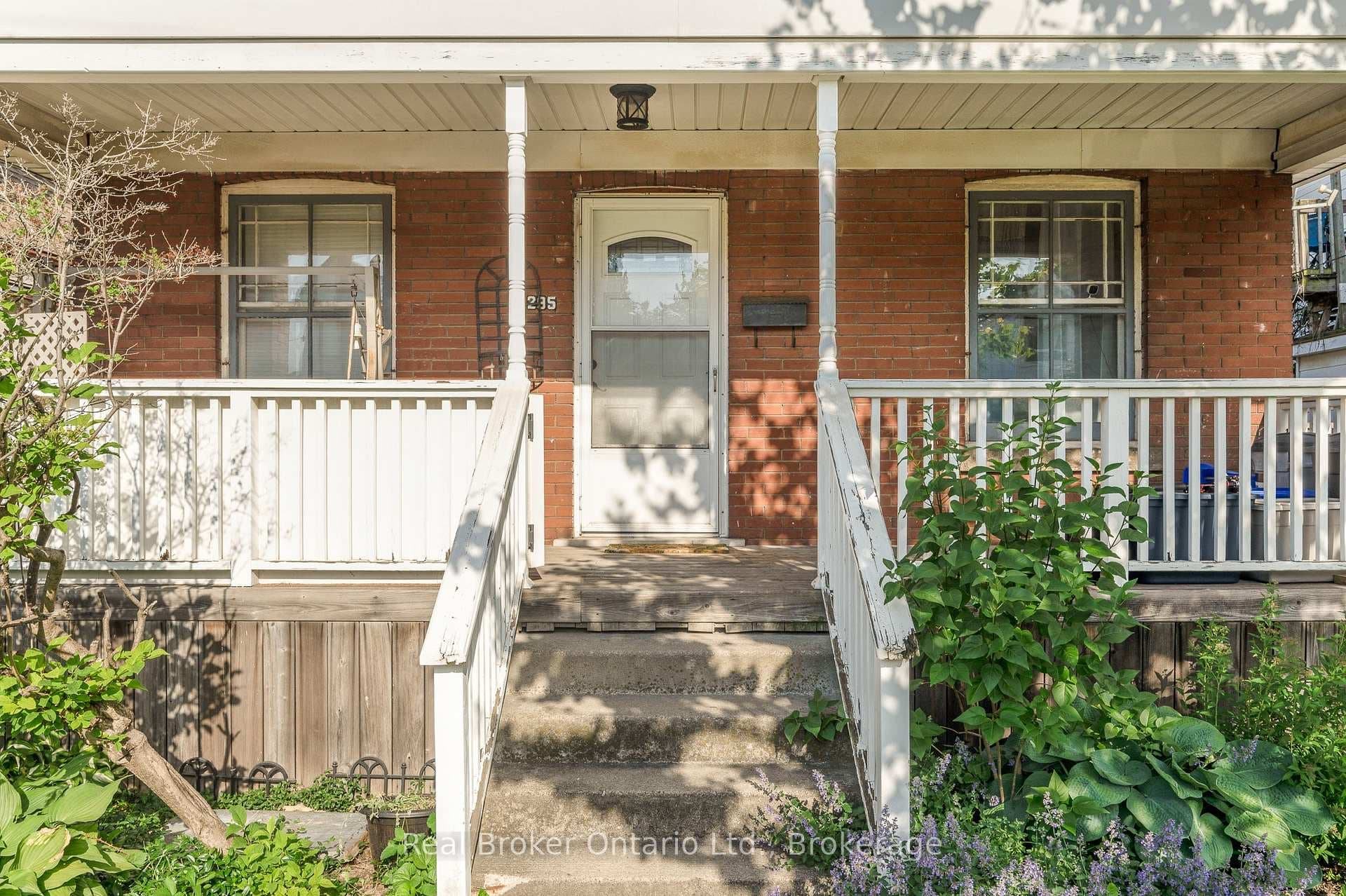 295 Keswick Court photo 14