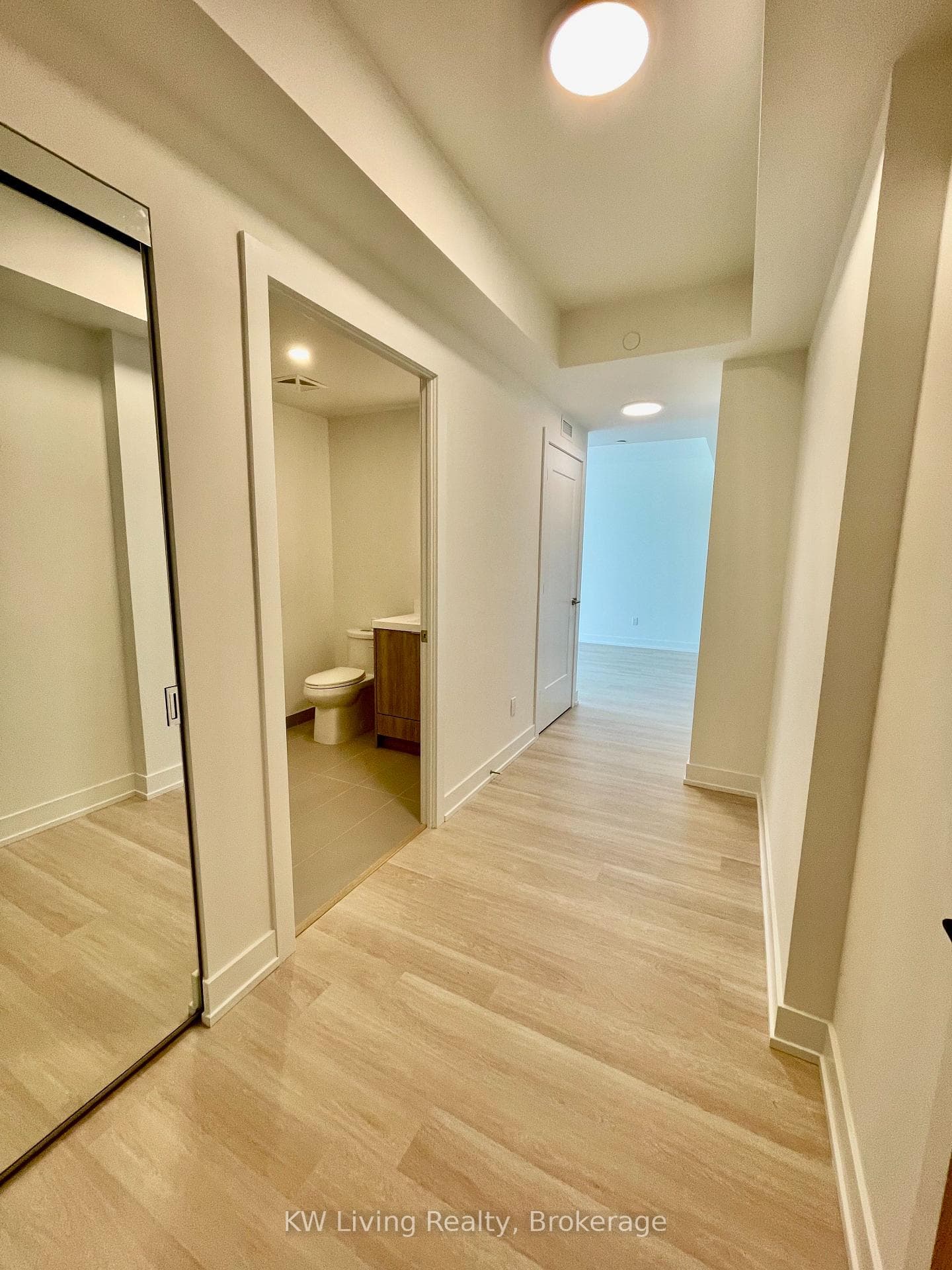 25 Cordova Avenue Unit 1712 photo 9
