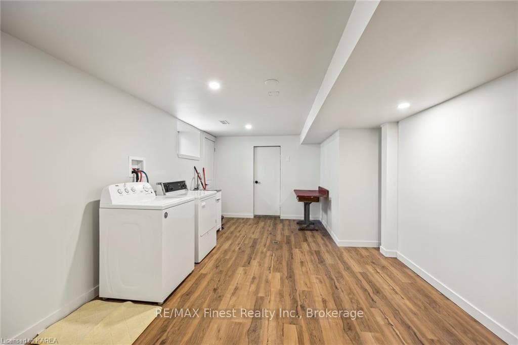 154 SEAFORTH Road photo 38