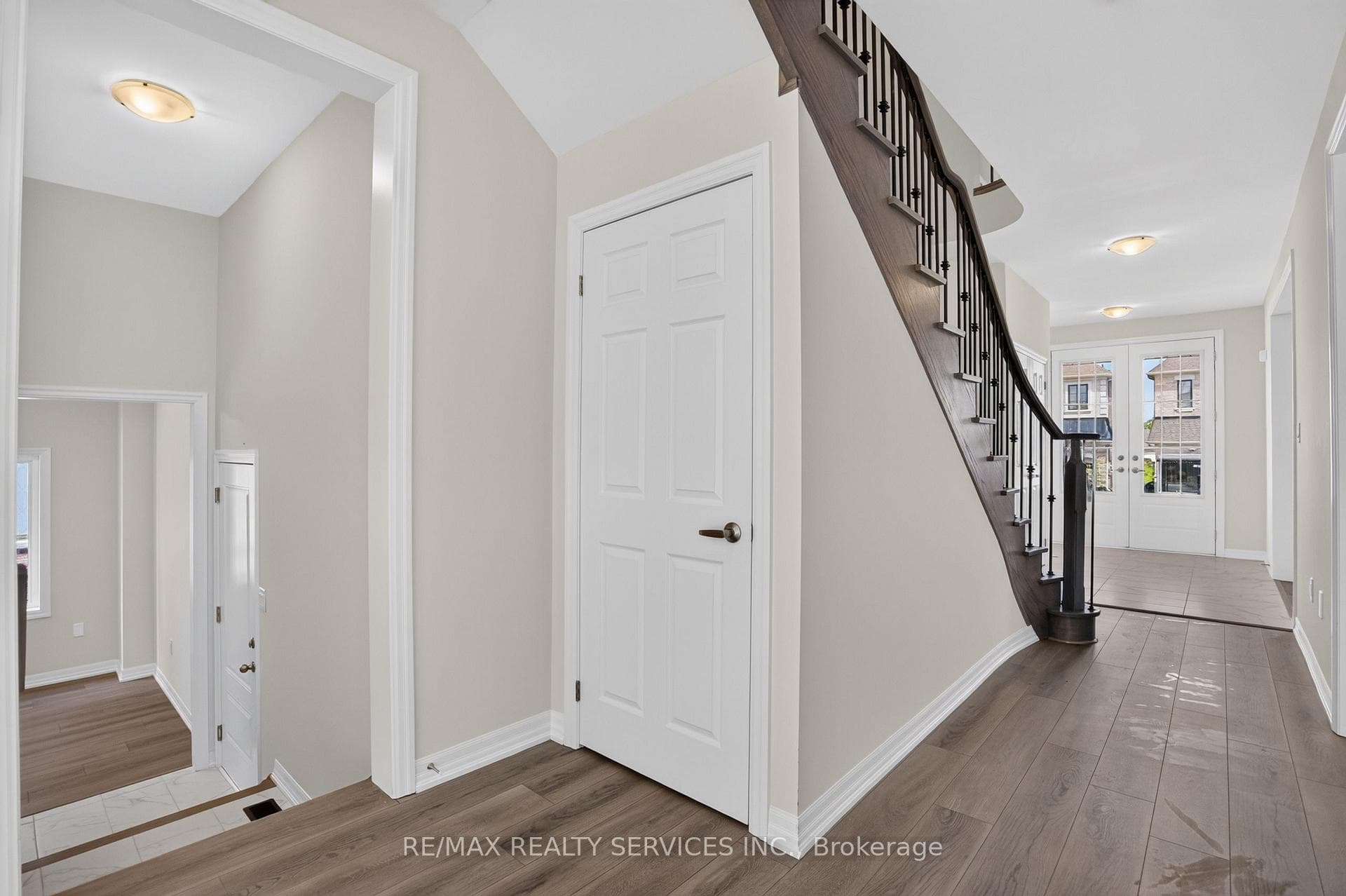 244 Warden Street photo 16