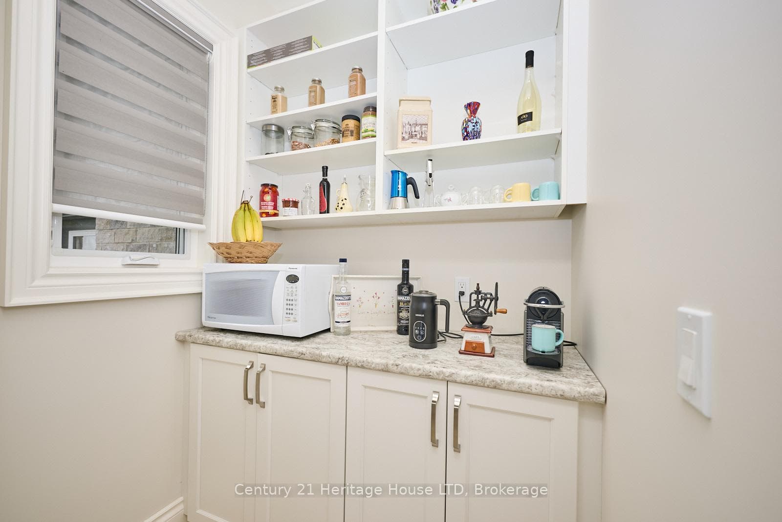 Walk in Pantry