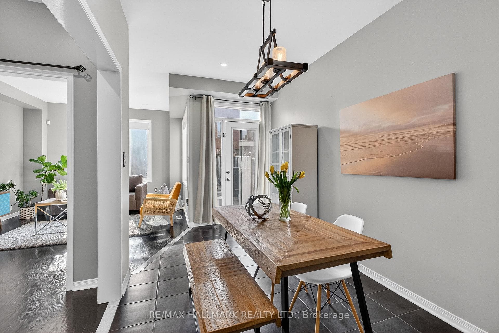 30 Catalpa Crescent photo 7