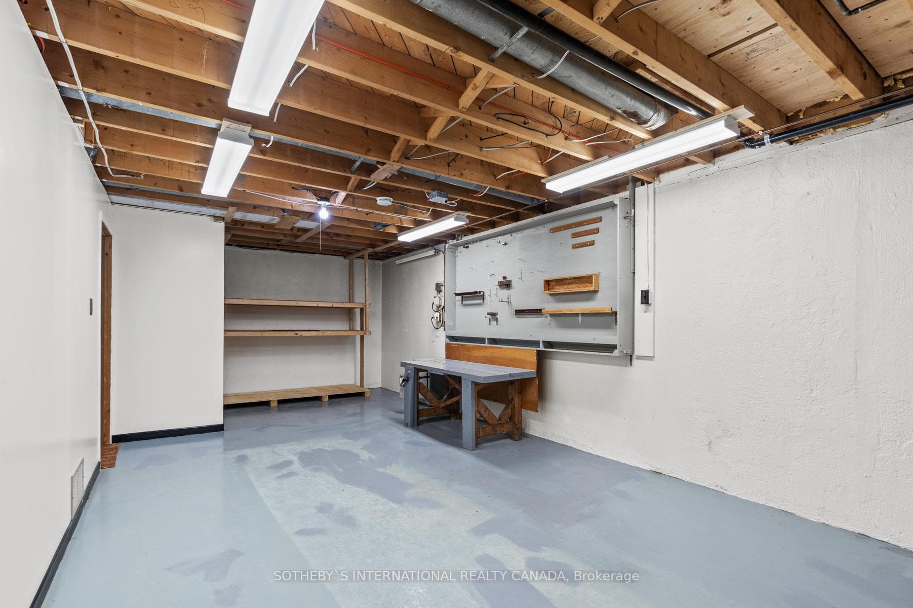 1176 Grange Road photo 20