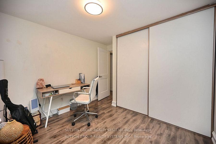 400 Bloor Street Unit 68 photo 24