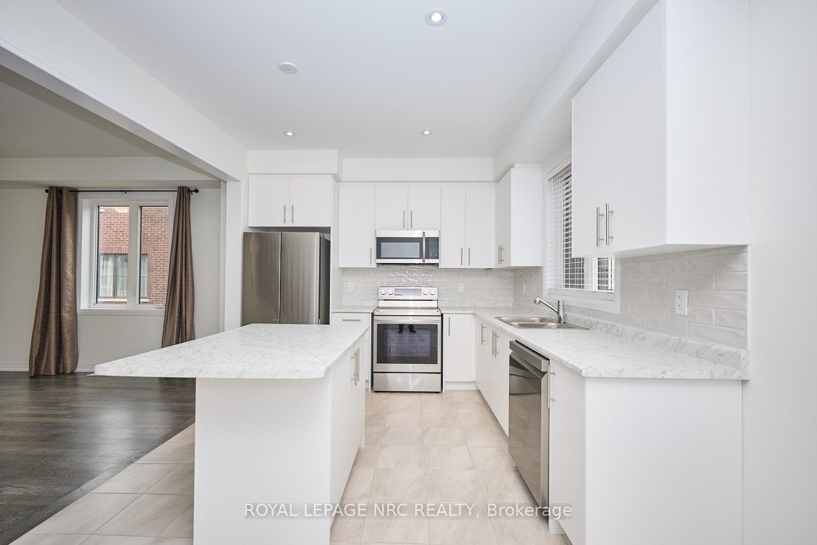 10 Heritage Way photo 10