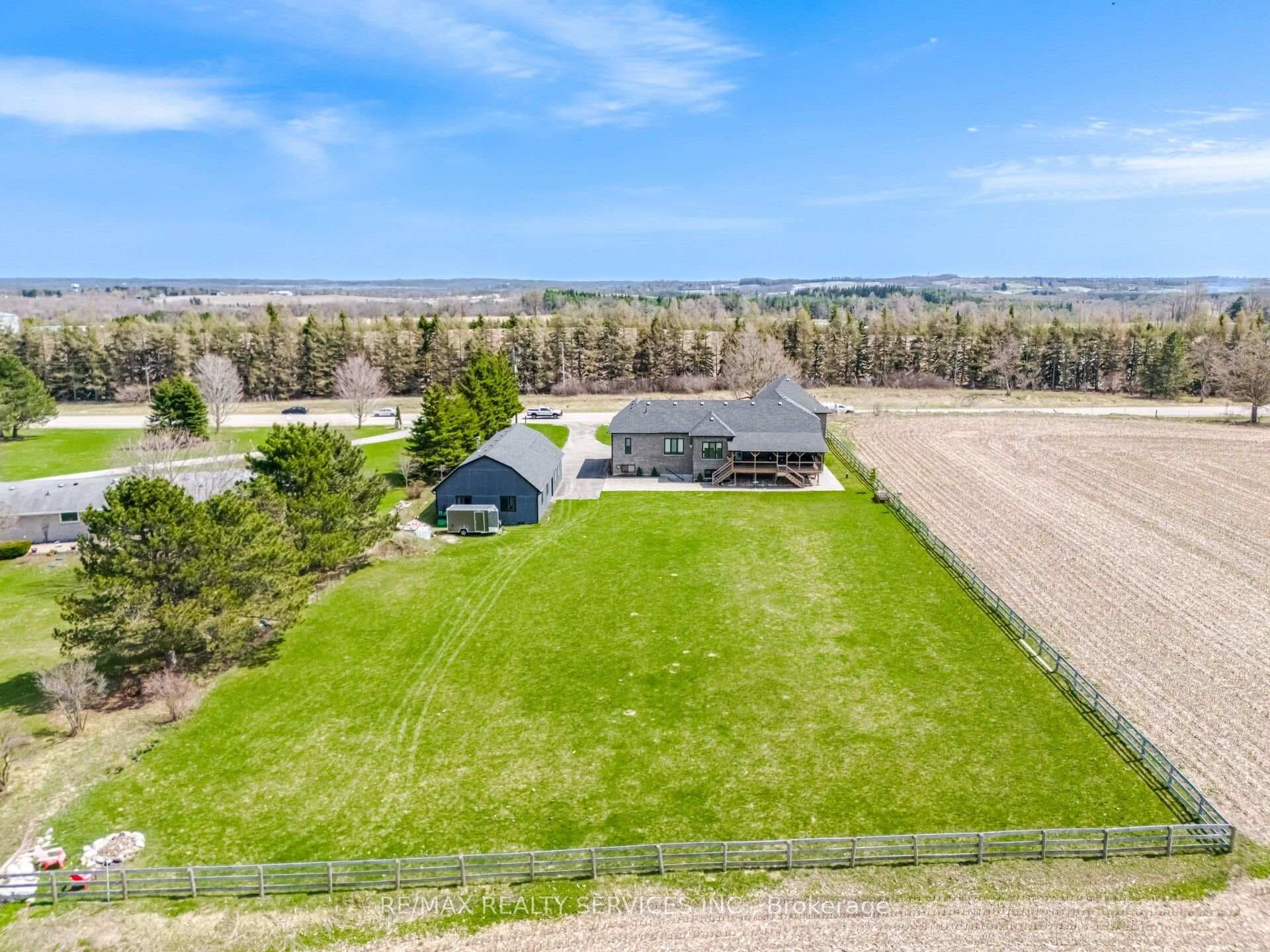 9522 Wellington 22 Road photo 50