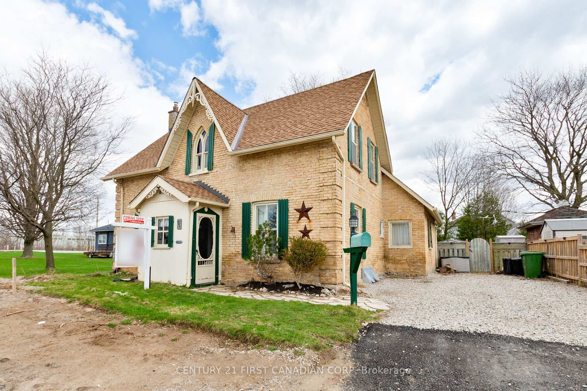 1 Fairview Avenue photo 6