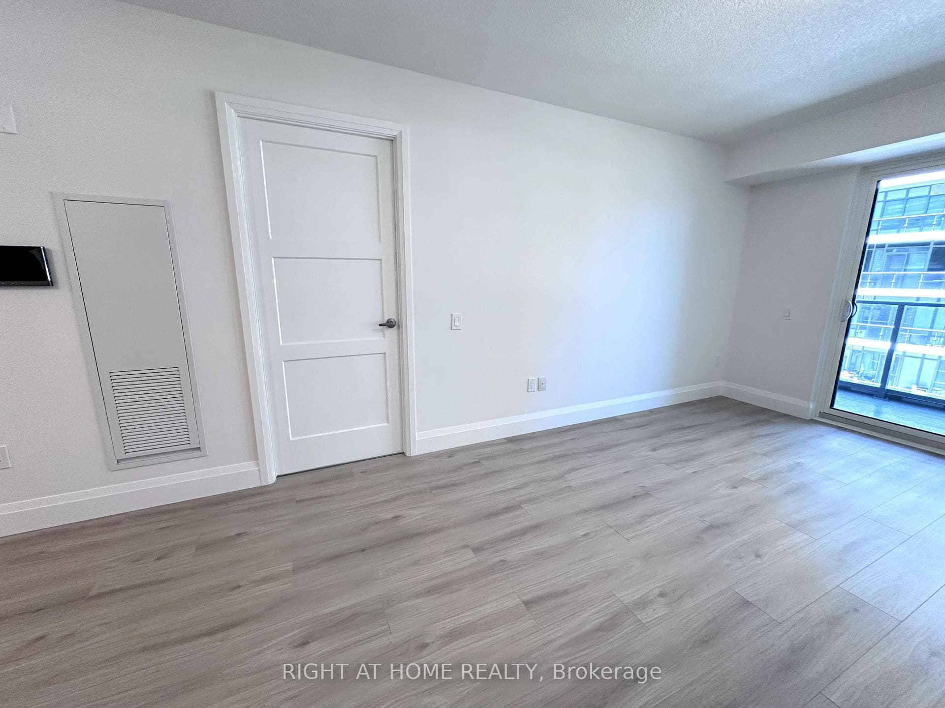 93 Arthur Street Unit 414 photo 21