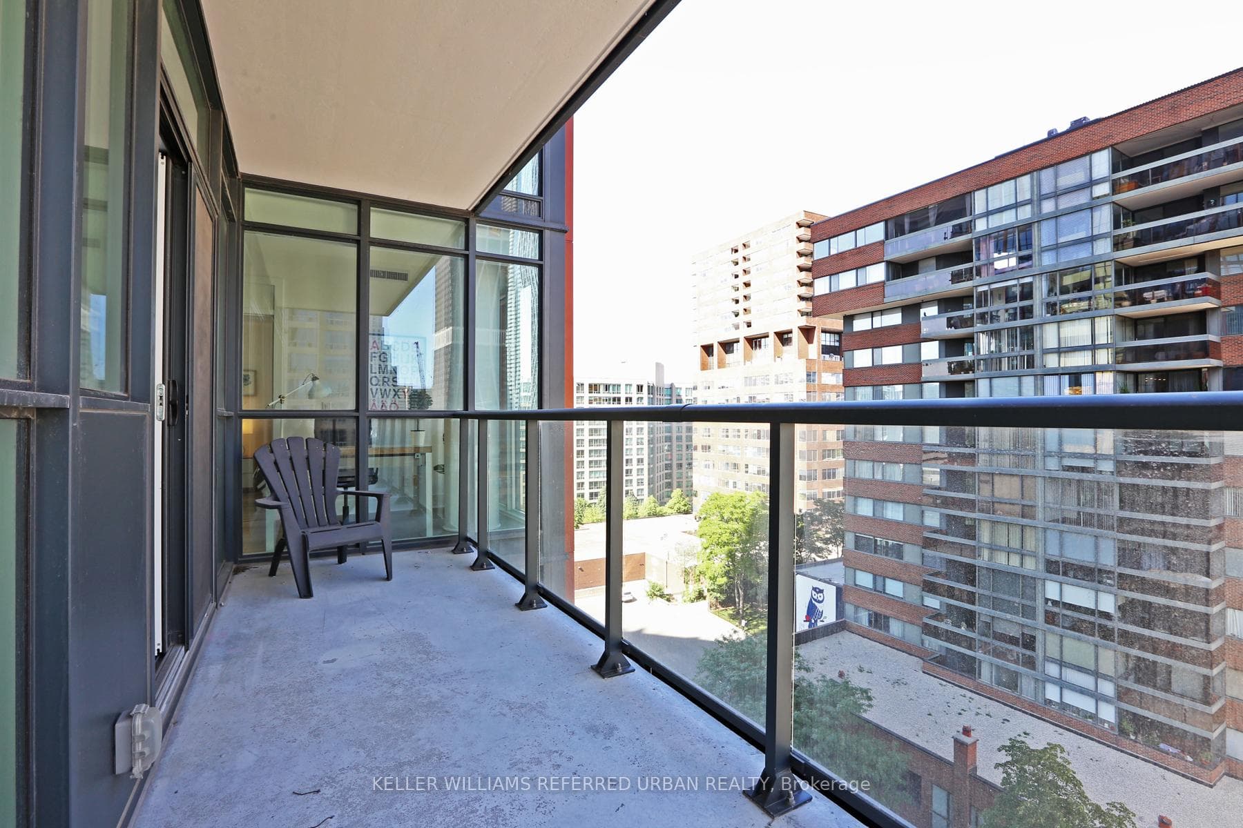 32 Davenport Road Unit 907 photo 15
