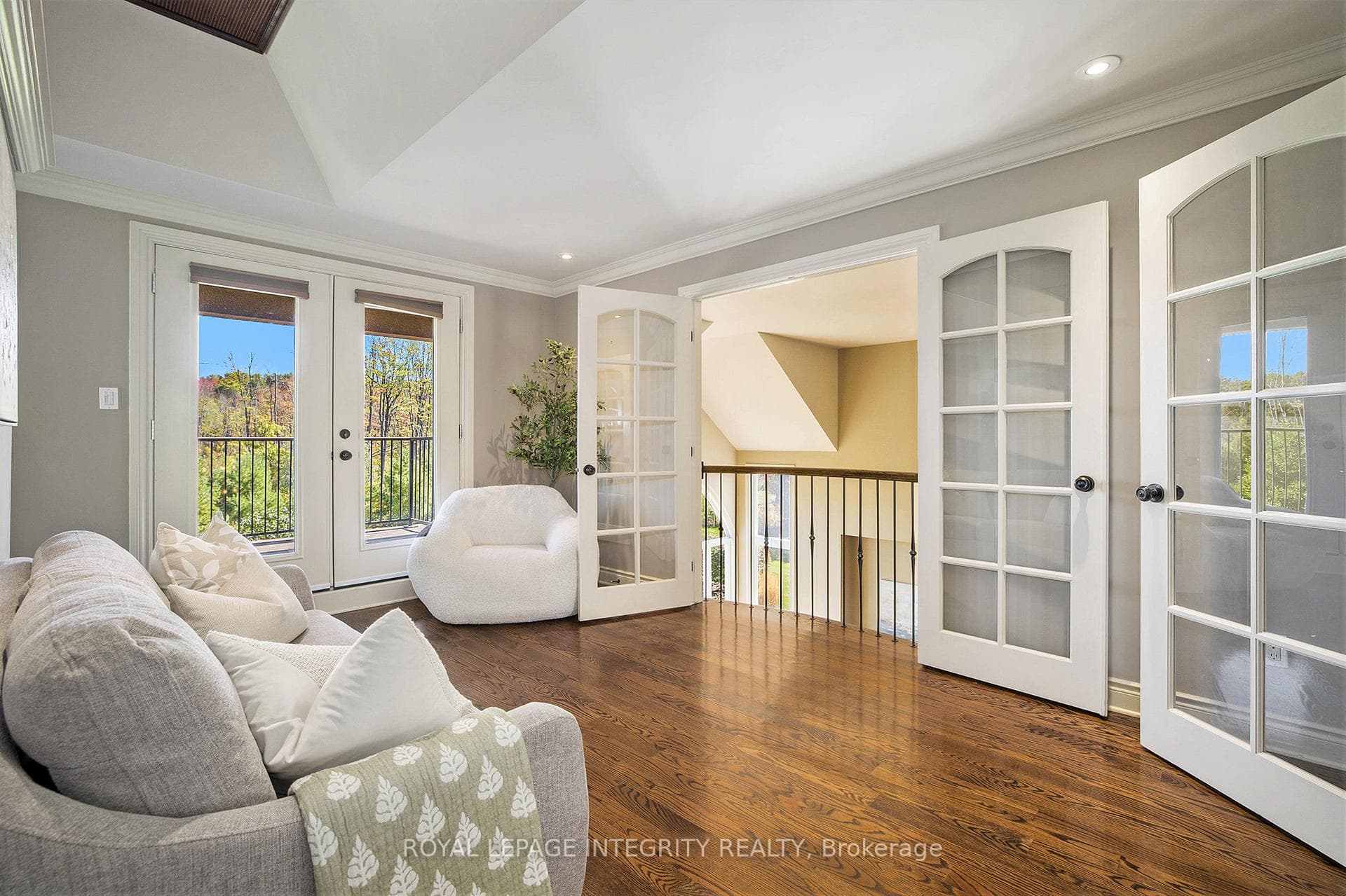 5844 Longhearth Way photo 22