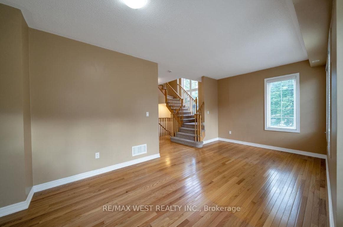 6 Dale Avenue photo 23