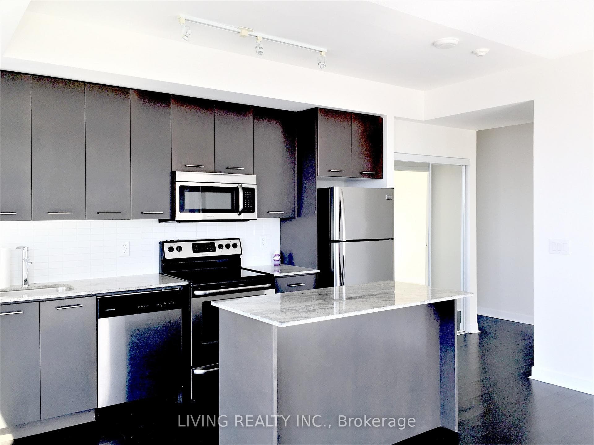 360 Square One Drive Unit 2205 photo 6