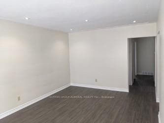 84 Lilacside Drive photo 12
