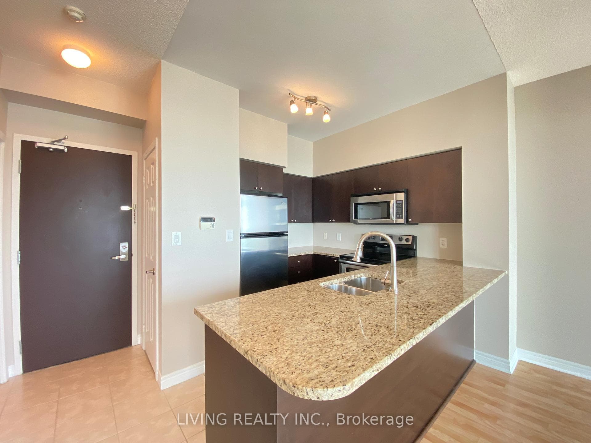 208 Enfield Place Unit 3202 photo 2