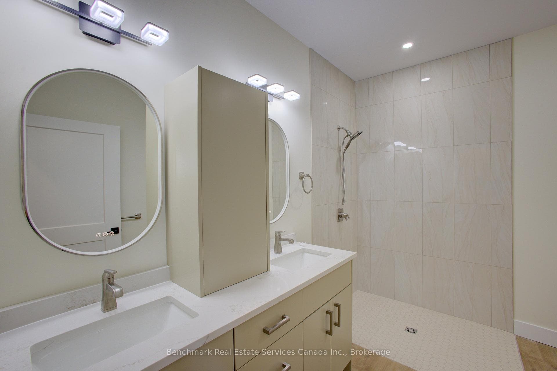 1182 Queen Street Unit 66 photo 11