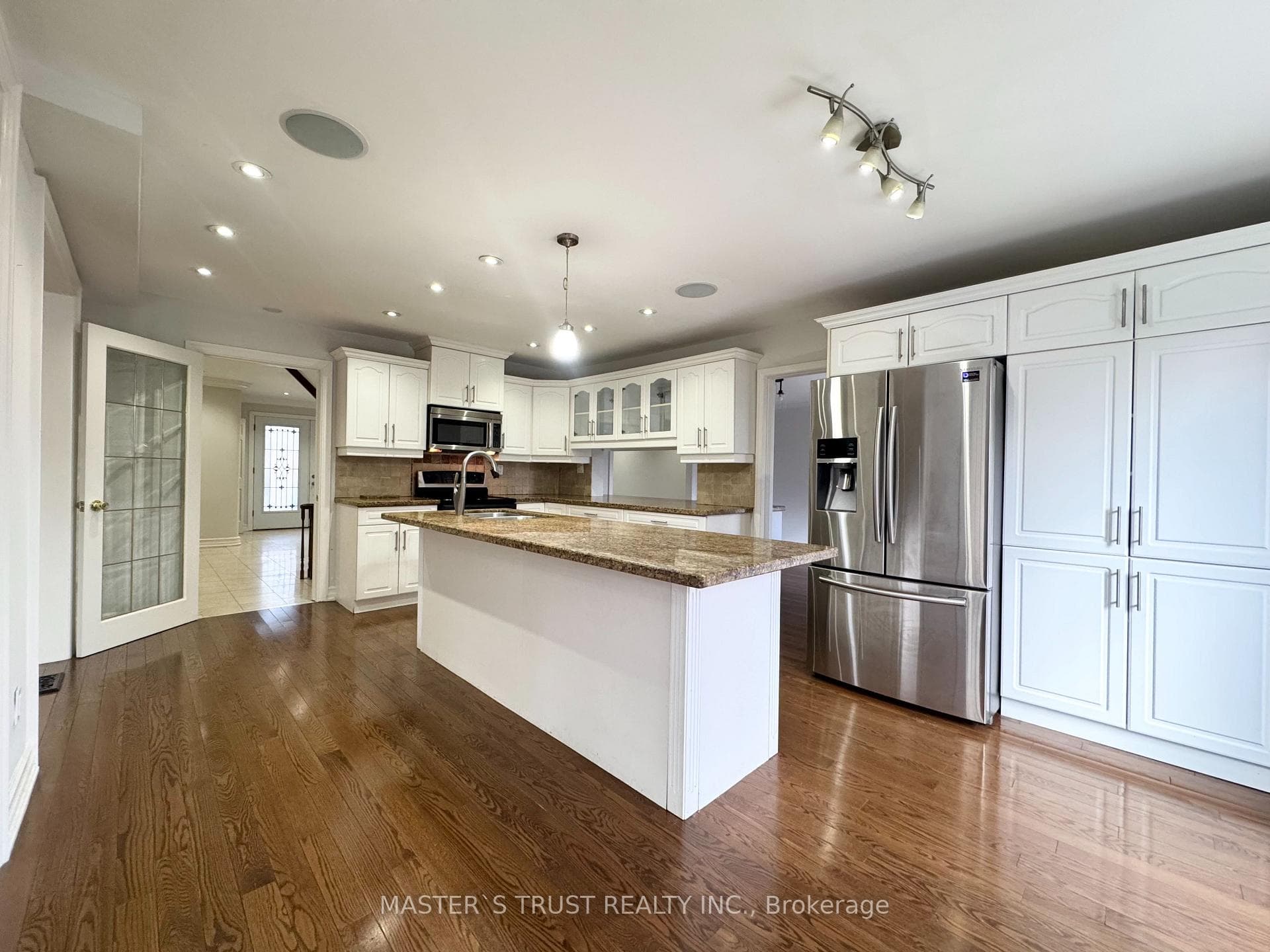25 Cheval Drive photo 5