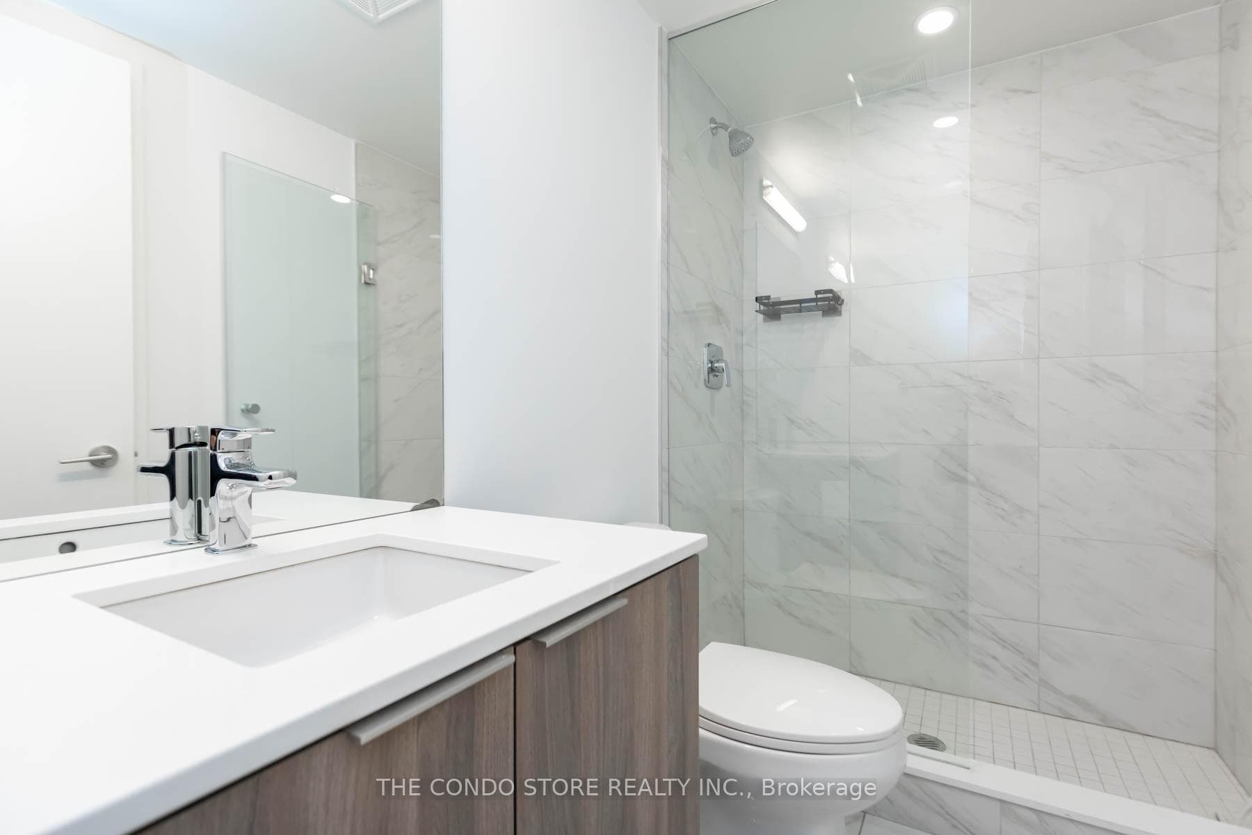 158 Front Street Unit 2208 photo 21