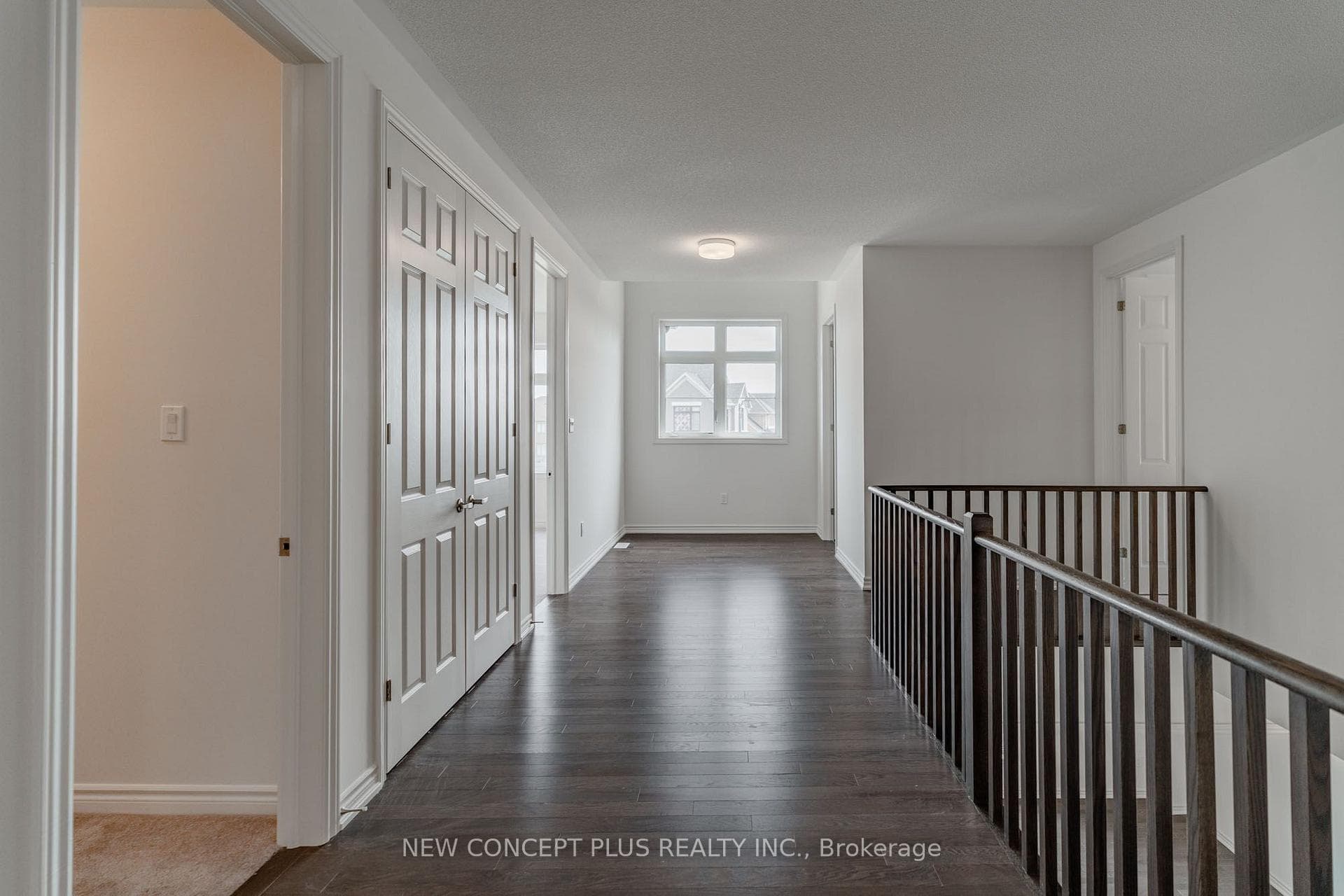 22 Twinleaf Crescent photo 8