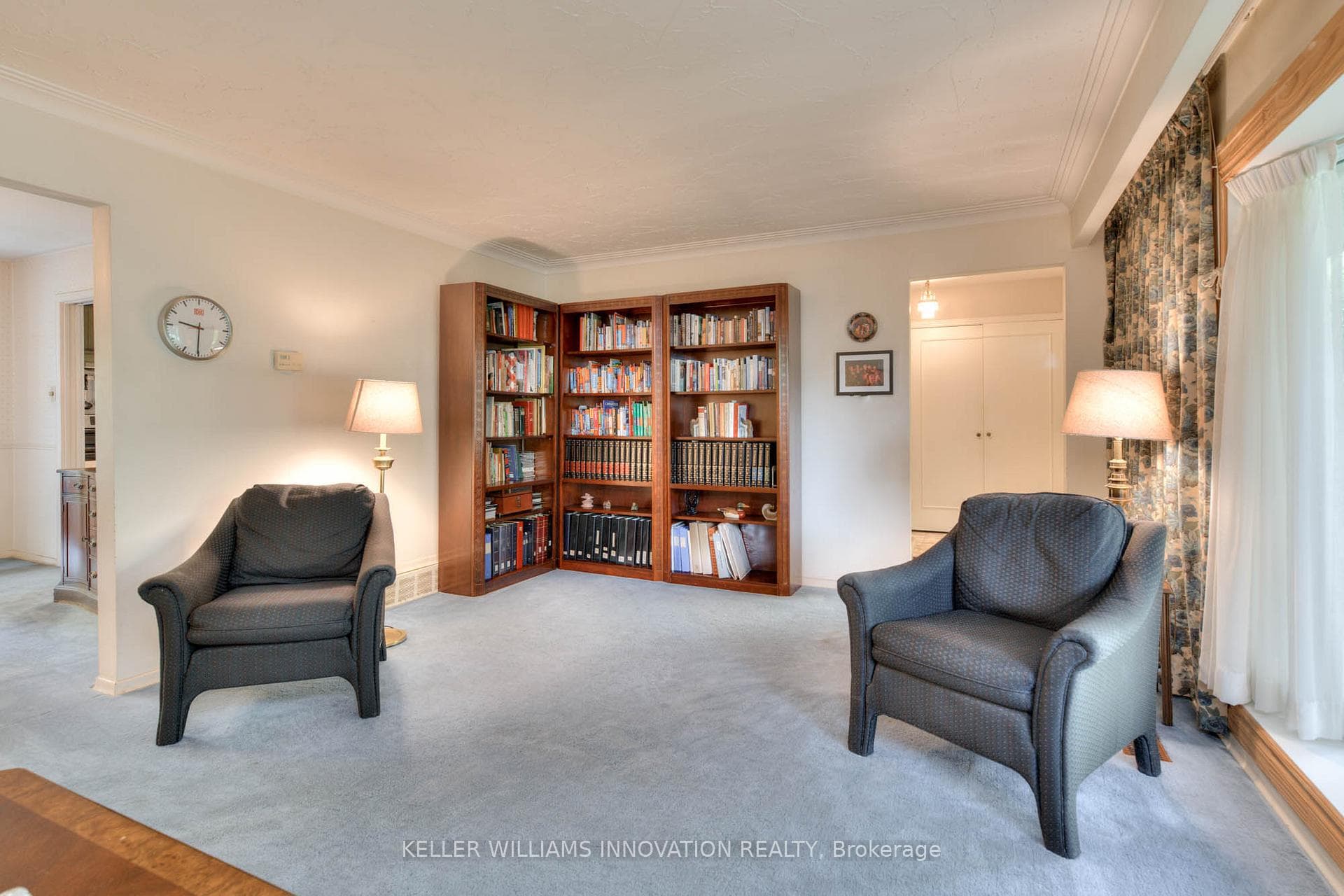 361 Coleridge Place photo 7