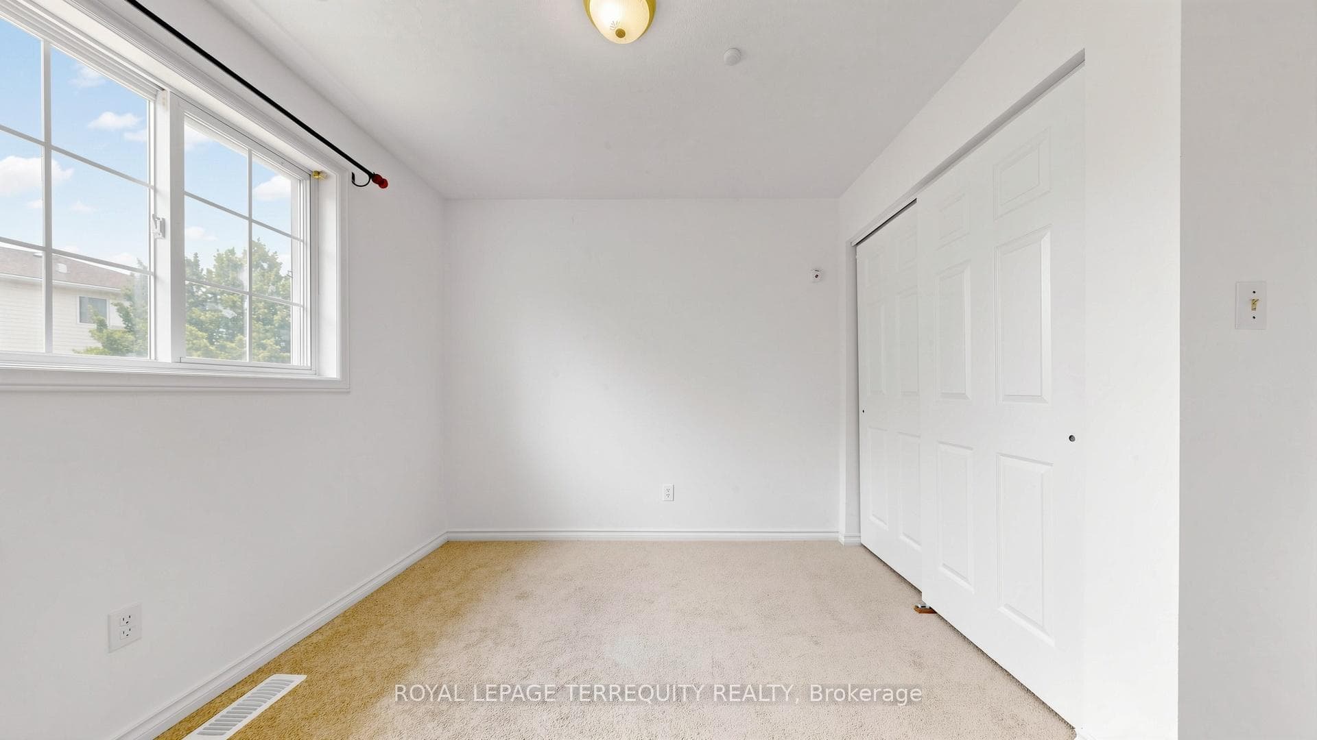 700 Champlain Boulevard Unit 2 photo 31