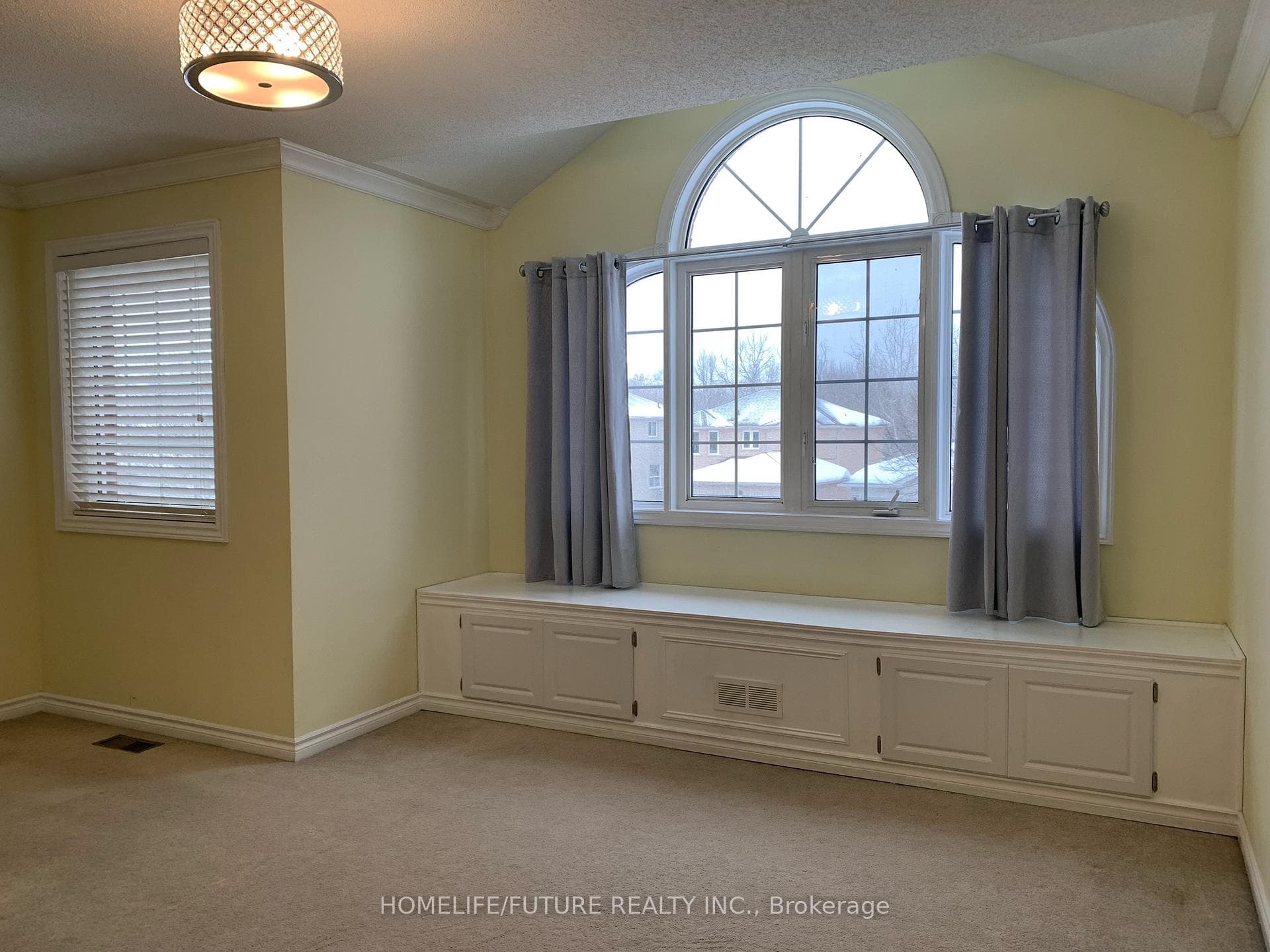 114 Nicholson Drive photo 8
