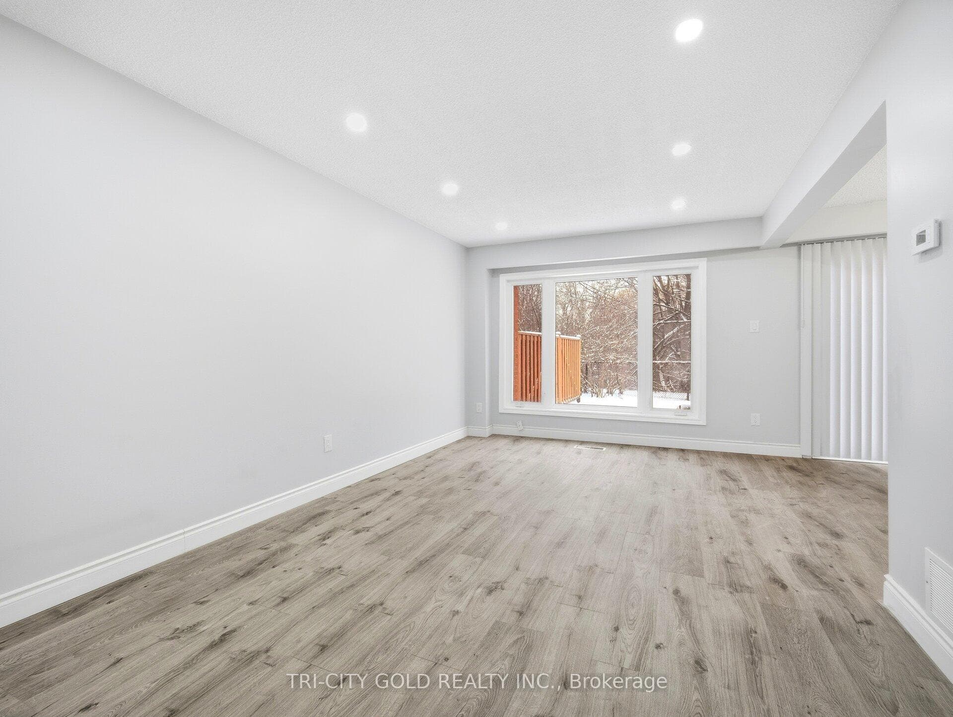 20 Carisbrooke Court Unit 20 photo 7