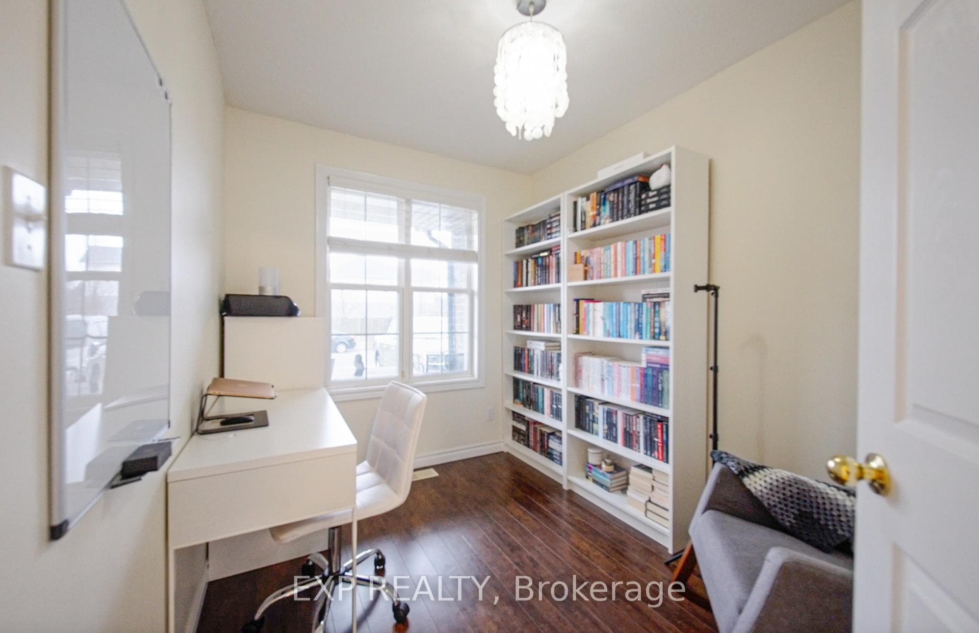 35 Thames Way photo 9