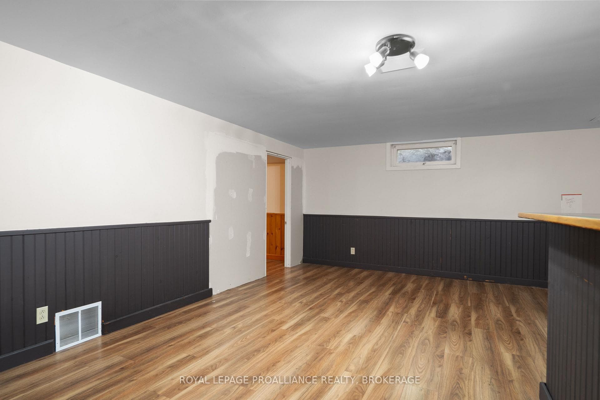 282 Glen Castle Road photo 36