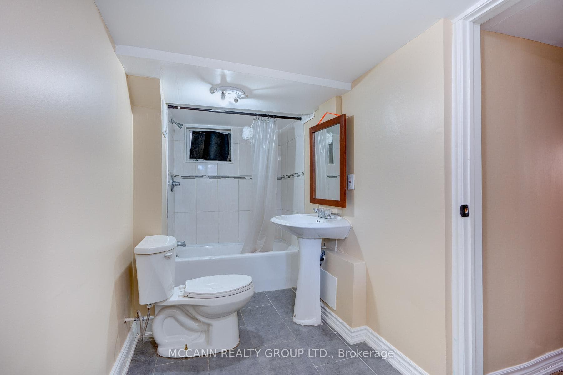 301 Robina Avenue Unit BSMNT photo 11