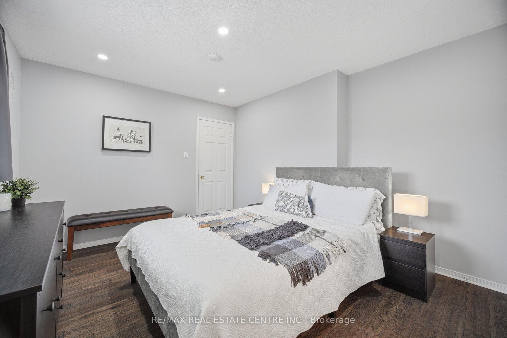 3015 Dalehurst Drive photo 24