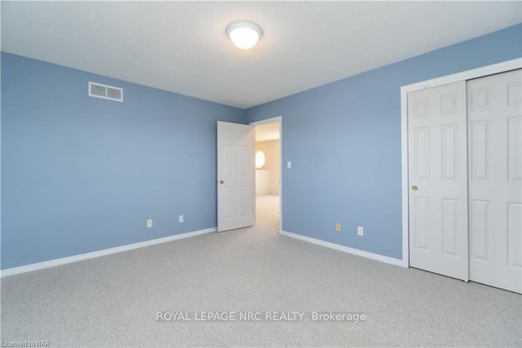 3504 HERITAGE Lane photo 28