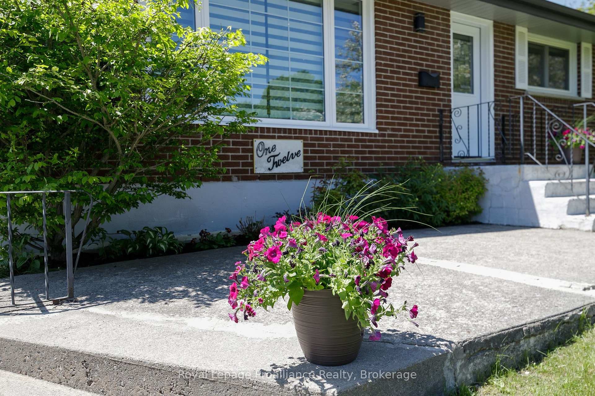 112 Prospect Hill photo 4